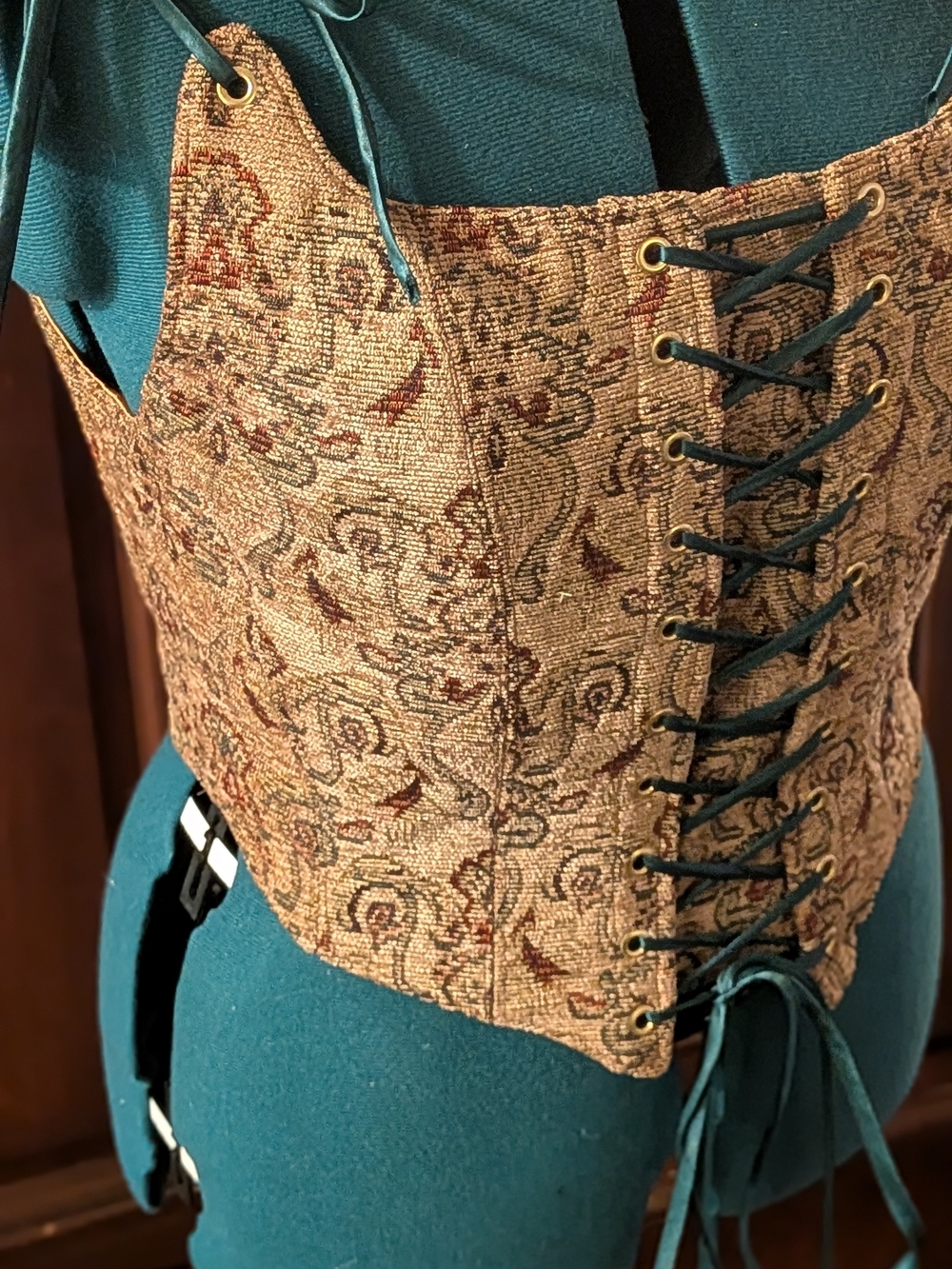 Renfaire Inspired Corset/Boned Bodice - Picture 2 of 6